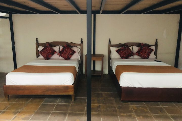 Room 21 of 172