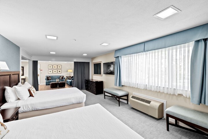 Room 15 of 32