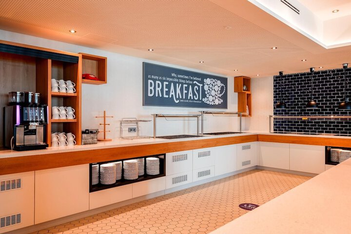 Breakfast/Coffee Service 14 of 20