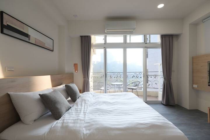 Room 28 of 75