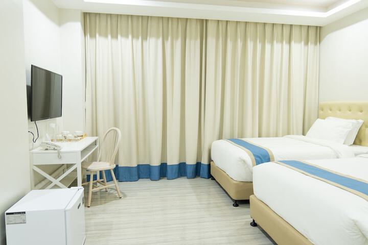 Room 26 of 62