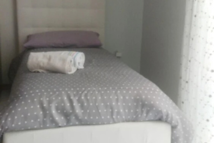 Room 5 of 18
