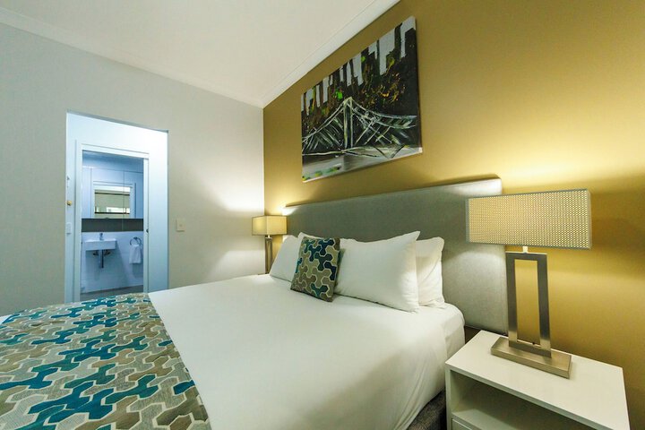 Room 9 of 36