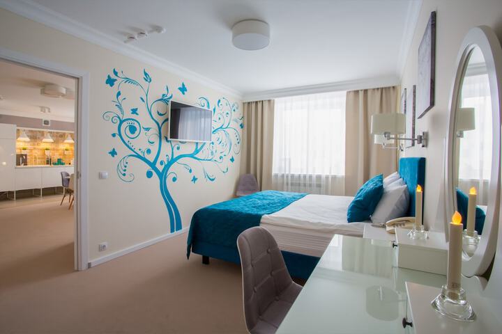 Room 30 of 44