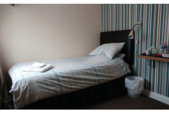 Room 8 of 24