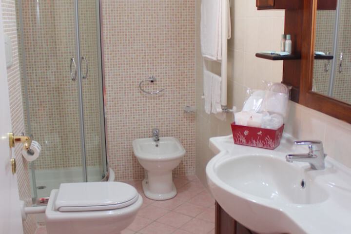 Room 20 of 36