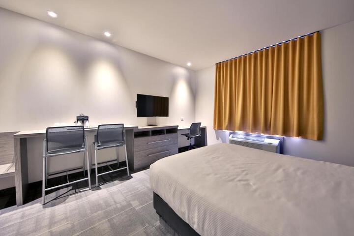 Superior Room 2 Queen Beds (1 of 16)