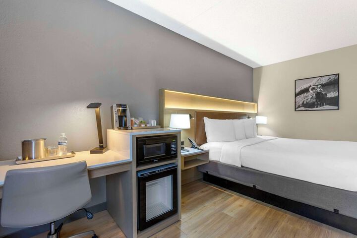 Room 17 of 58