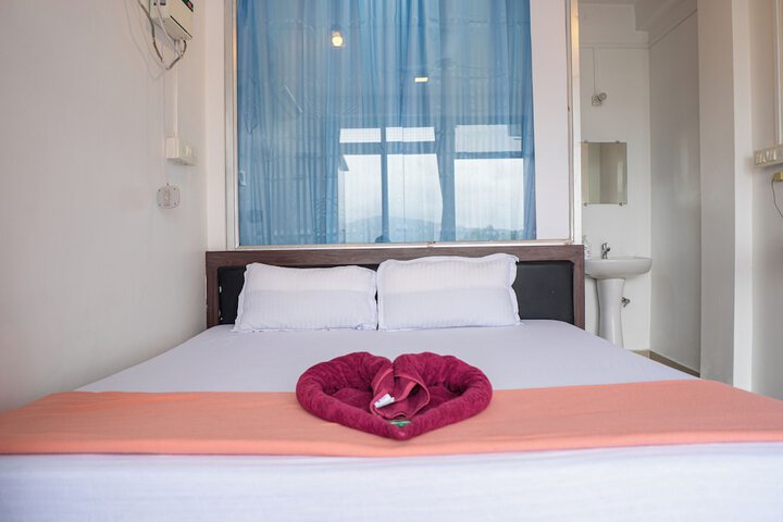 Room 27 of 86