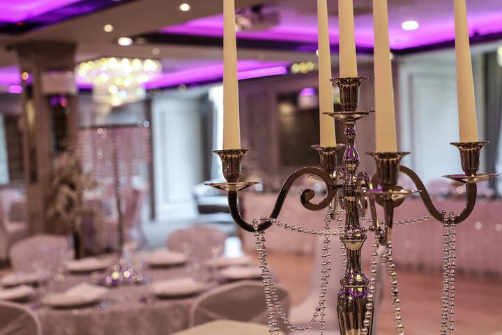 Ballroom/Hall 21 of 28