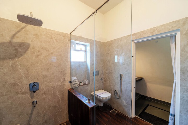 Room 65 of 151