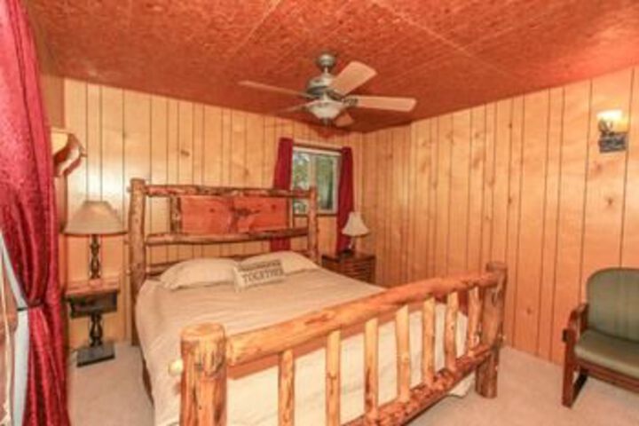 Room 27 of 62