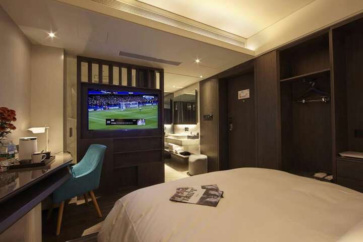 Room 7 of 21