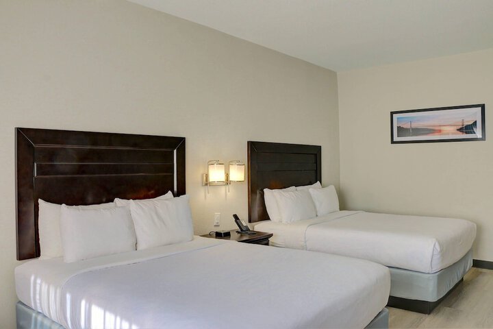 Room 17 of 41