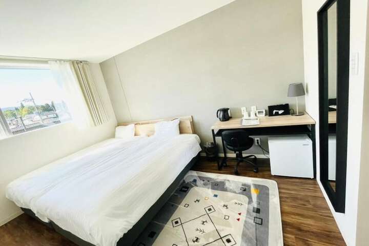 Room 21 of 51