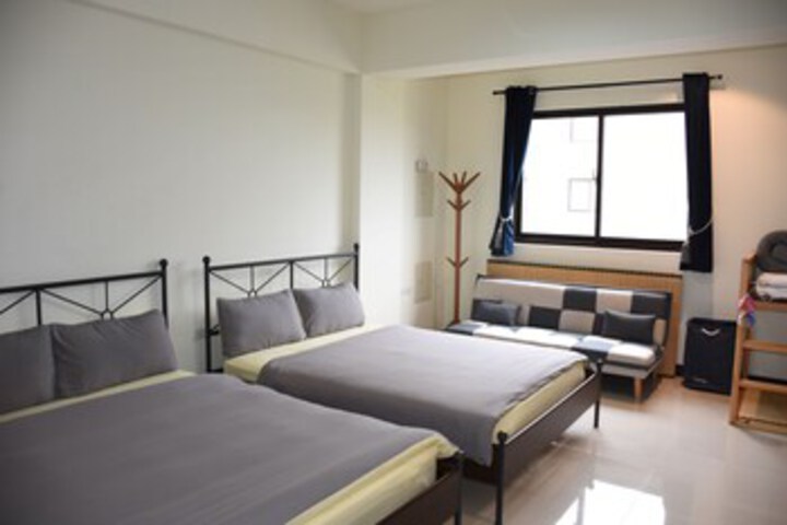 Room 28 of 38