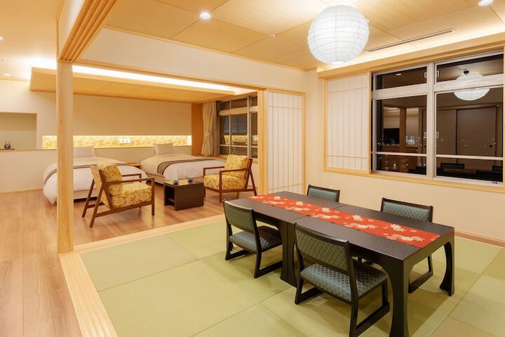 Room 10 of 65