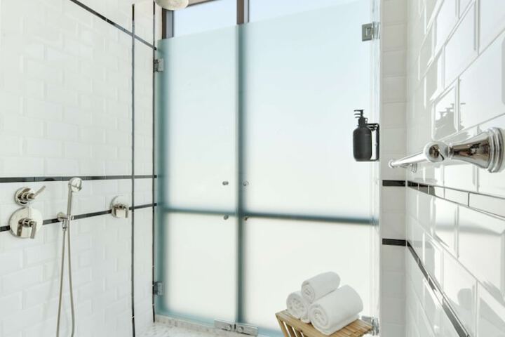 Bathroom shower