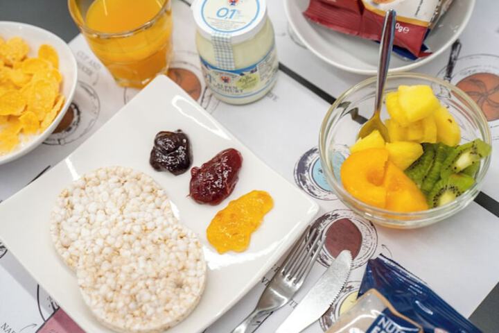 Breakfast/Coffee Service 91 of 120