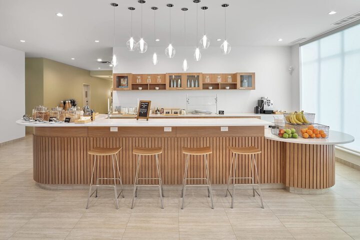 Breakfast/Coffee Service 24 of 30