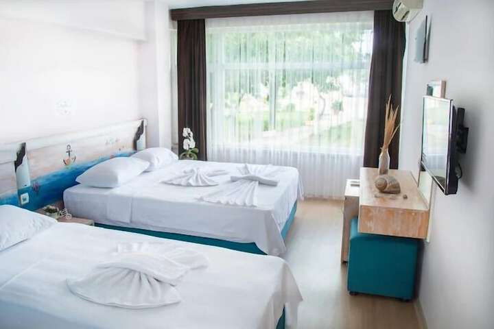 Room 2 of 12
