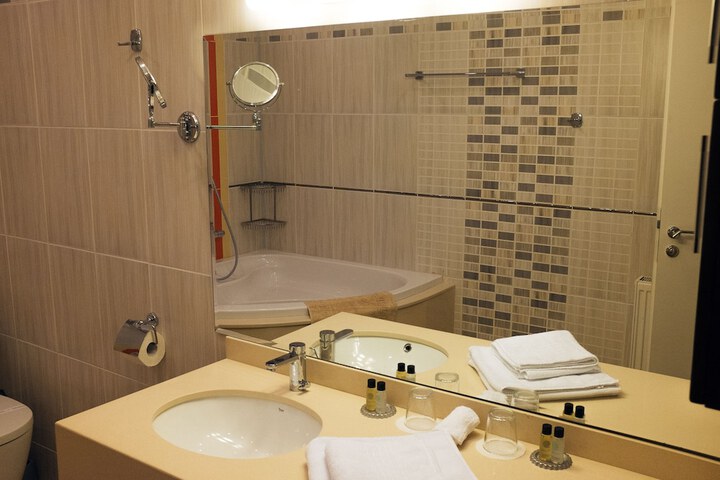 Room 14 of 31