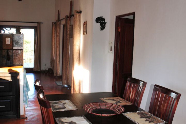Room 9 of 13