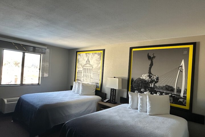 Room 13 of 26