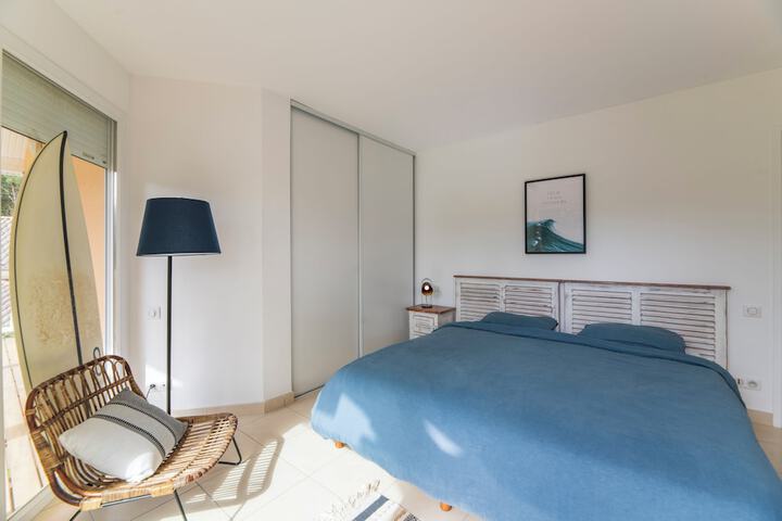 Room 6 of 26