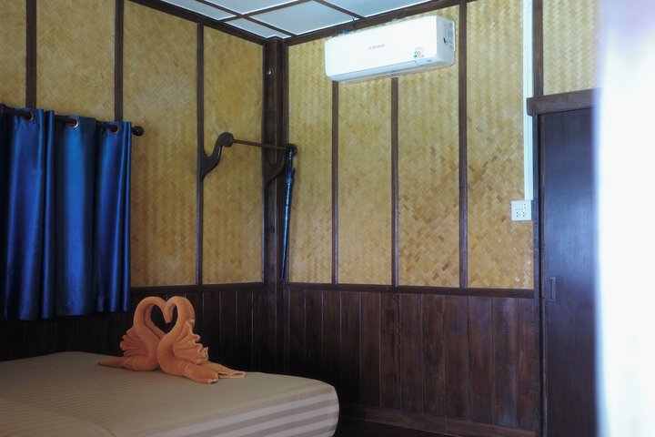 Room 18 of 171