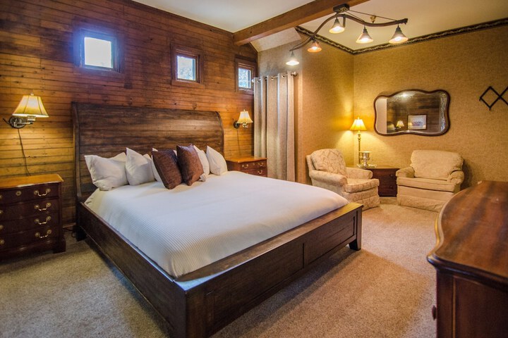 Room 22 of 49