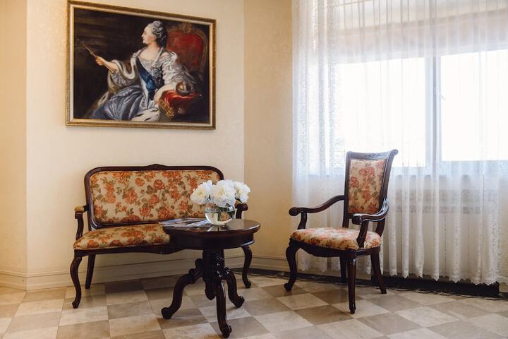 Lobby sitting area