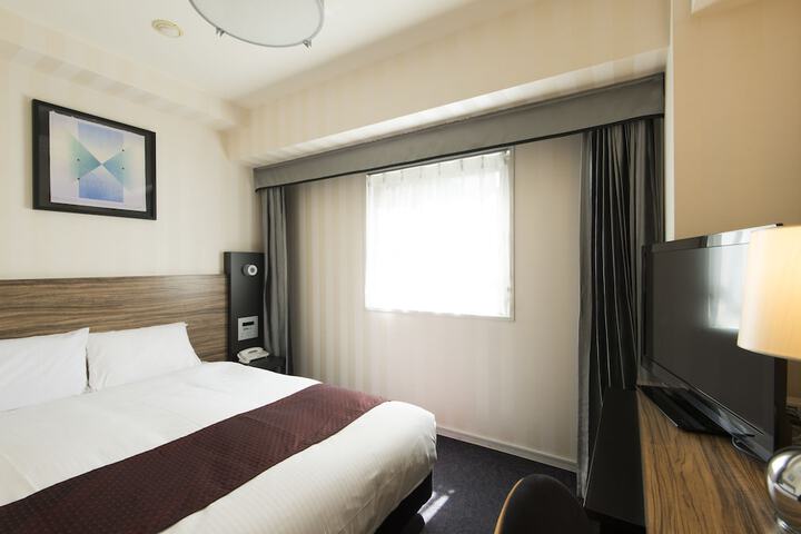 Room 5 of 23