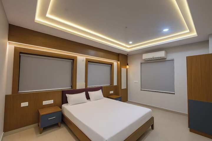 Room 9 of 19