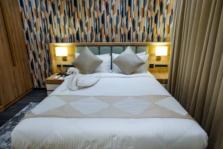 Room 6 of 26