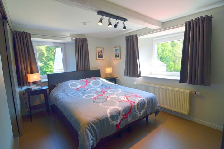 Room 6 of 22