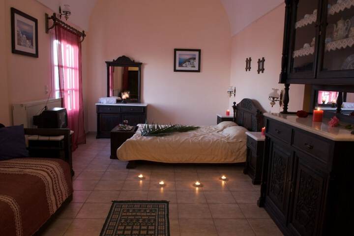 Room 10 of 32