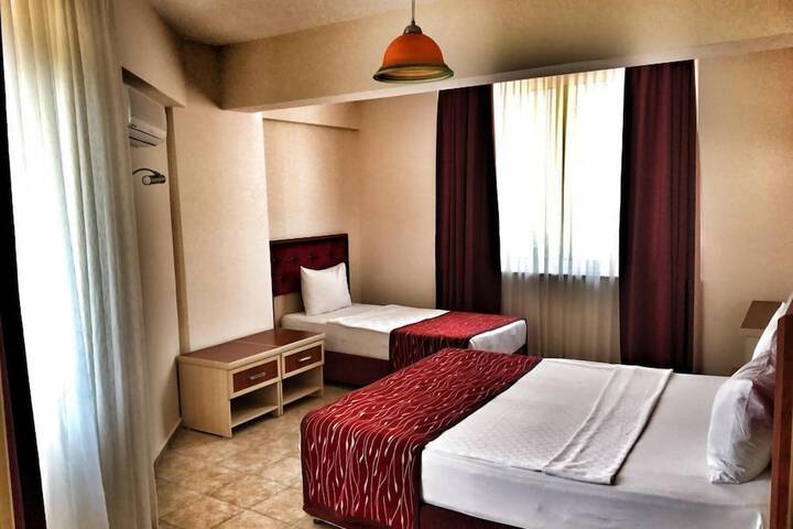 Room 14 of 27