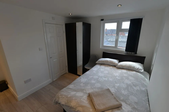 Inviting Holiday Home in Coventry near Coventry University