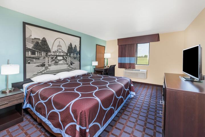 Room 14 of 24