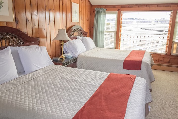 Room 3 of 43