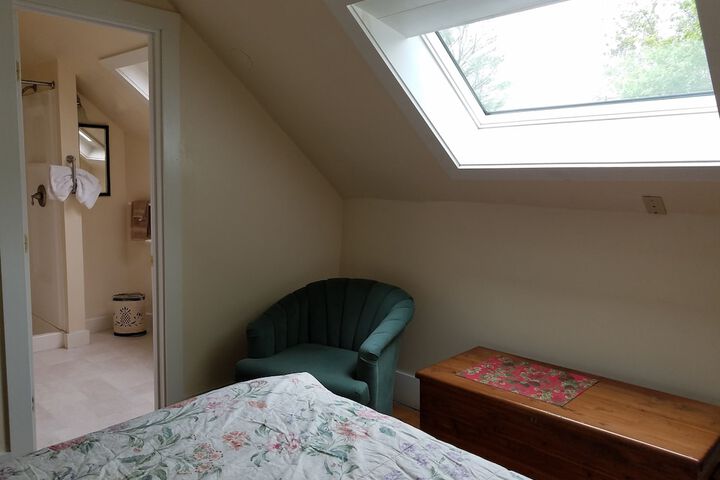 Room 11 of 43