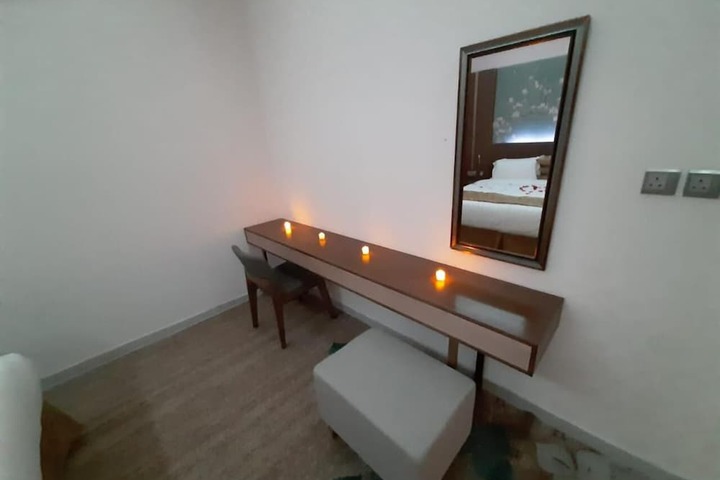 Room 11 of 65