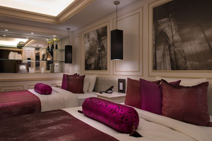 Room 9 of 59