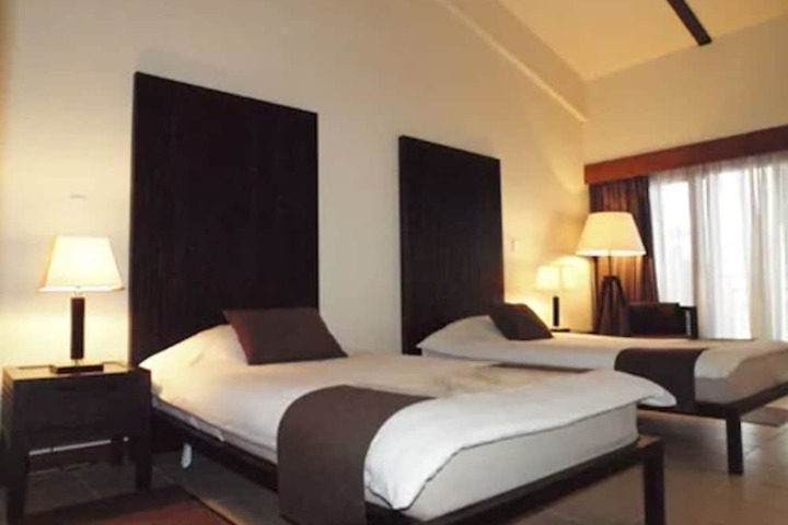 Room 15 of 31
