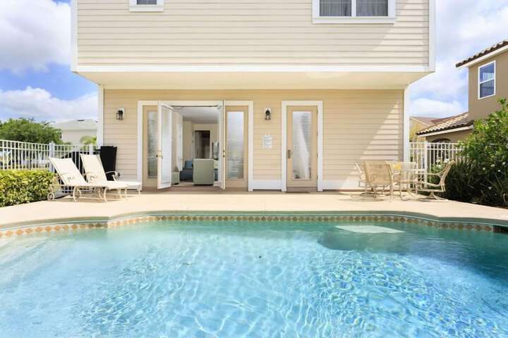 Pool 15 of 30