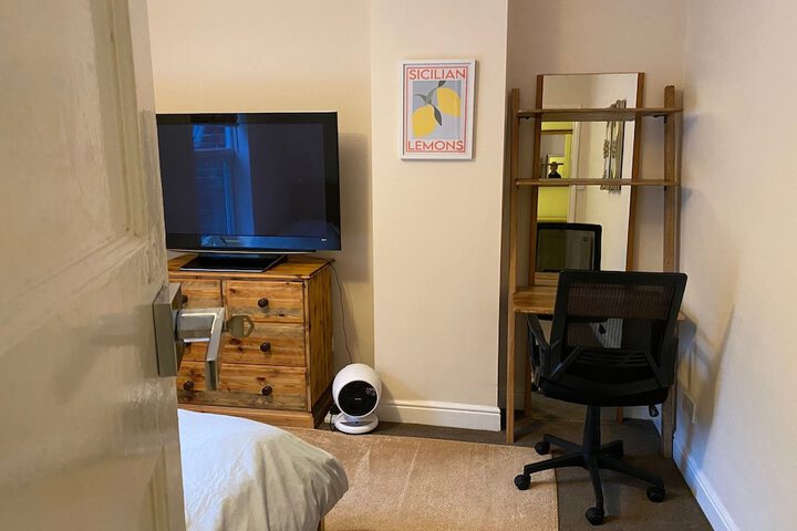 Room 6 of 58