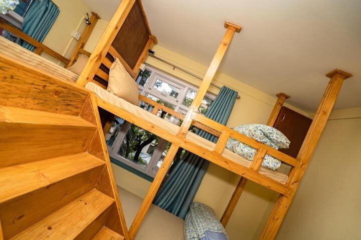 Room 12 of 29