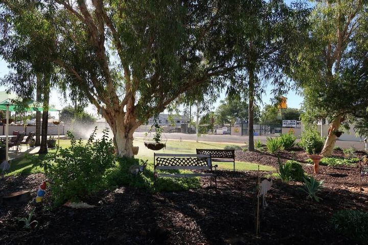 Property Grounds 20 of 25