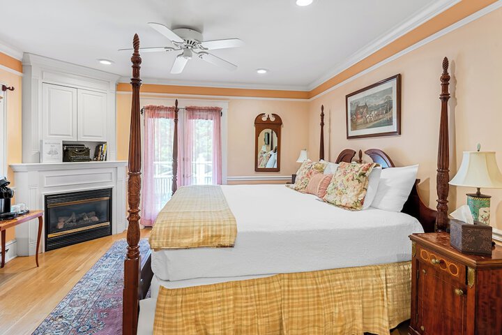 Room 30 of 59